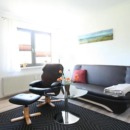 Strandlaeufer Wustrow (Fischland)